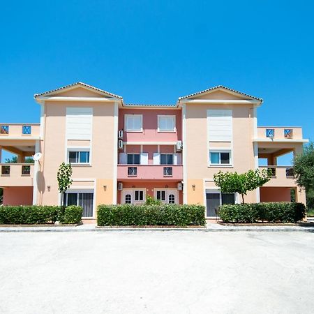 Aestas Apartment Laganas Luaran gambar