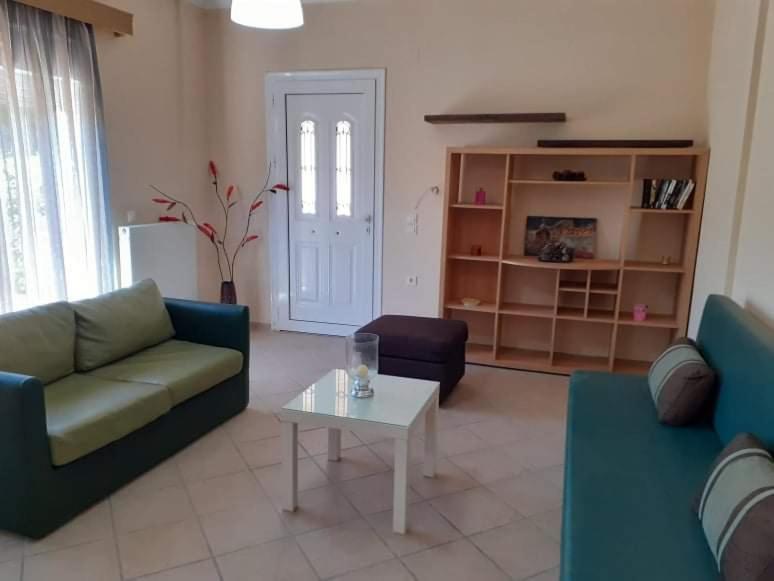 Aestas Apartment Laganas Luaran gambar